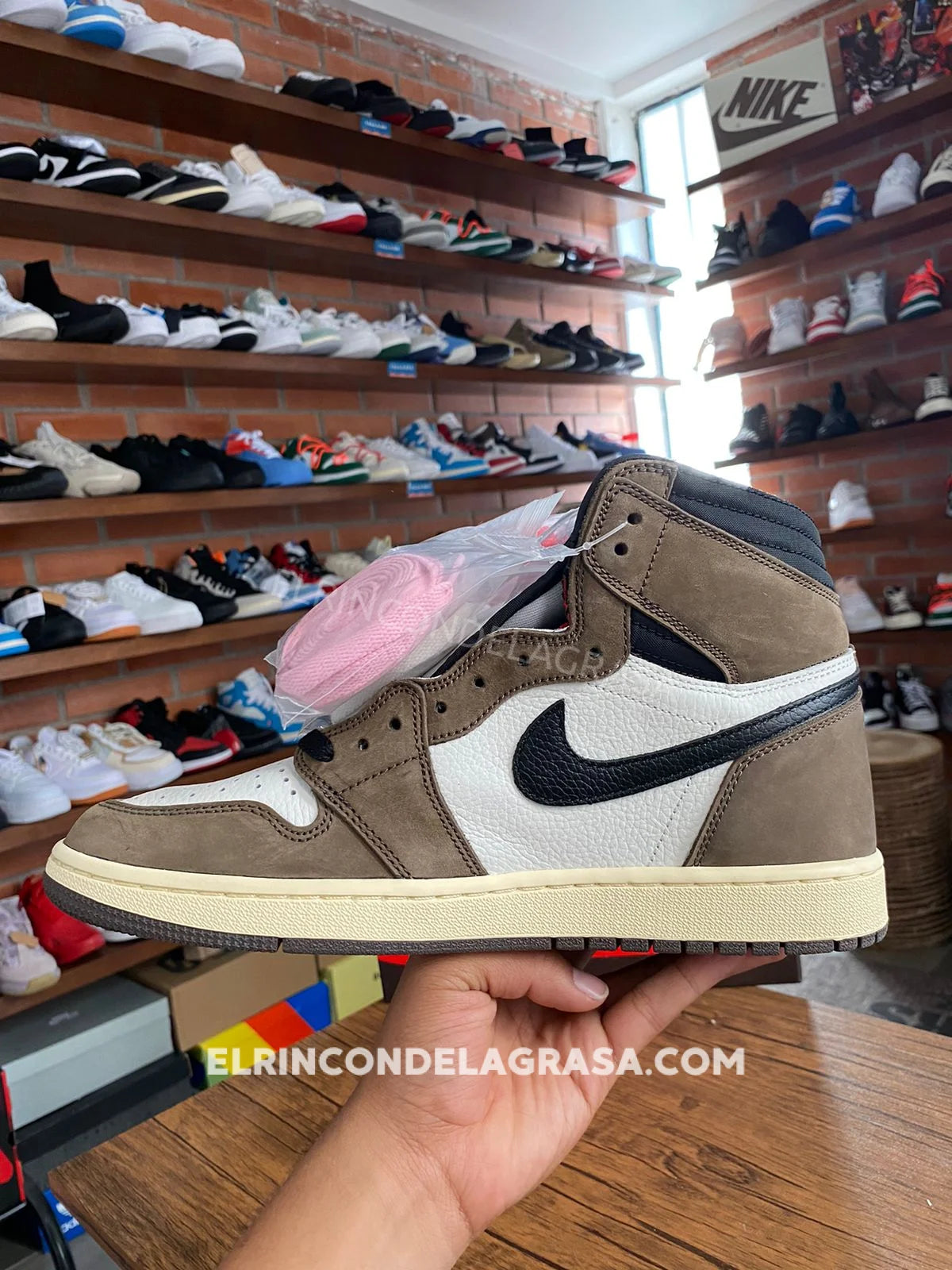 Jordan 1 High Cactus Jack Mocka Sneakers