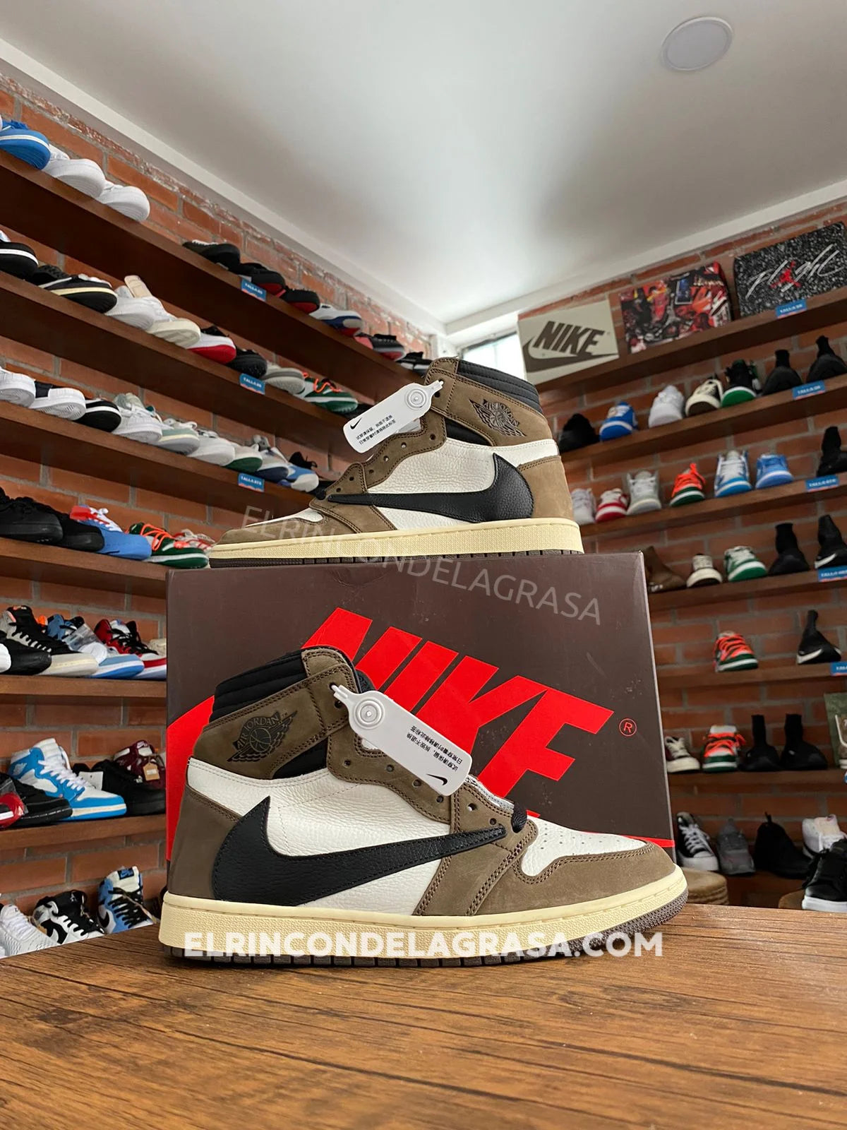 Jordan 1 High Cactus Jack Mocka Sneakers