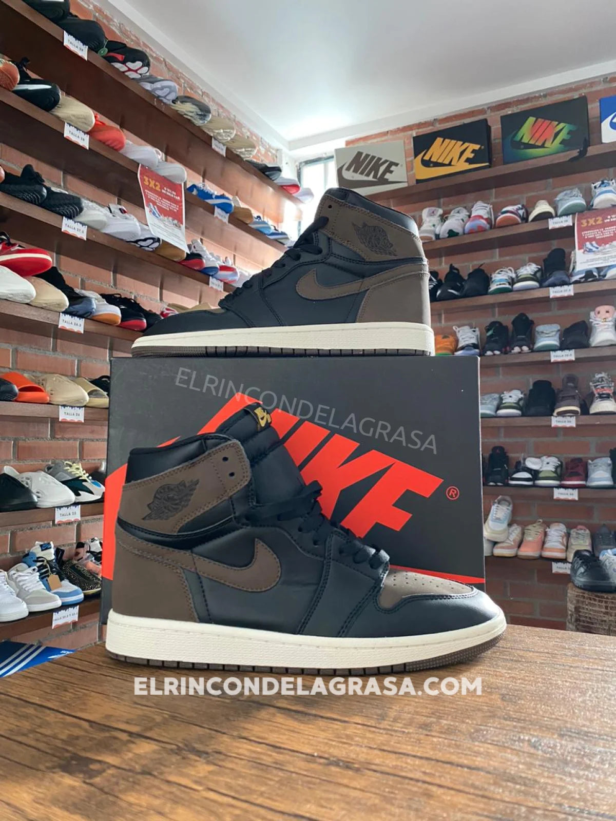 Jordan 1 Palomino Sneakers