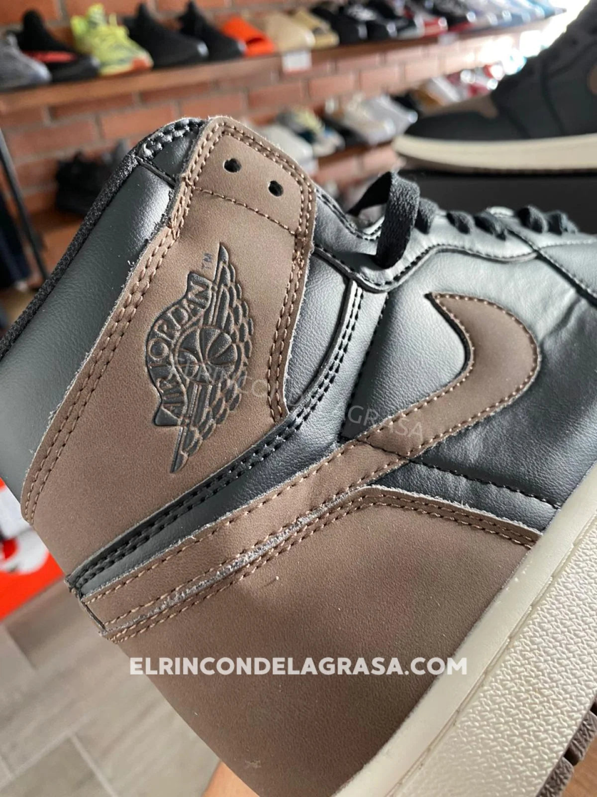 Jordan 1 Palomino Sneakers