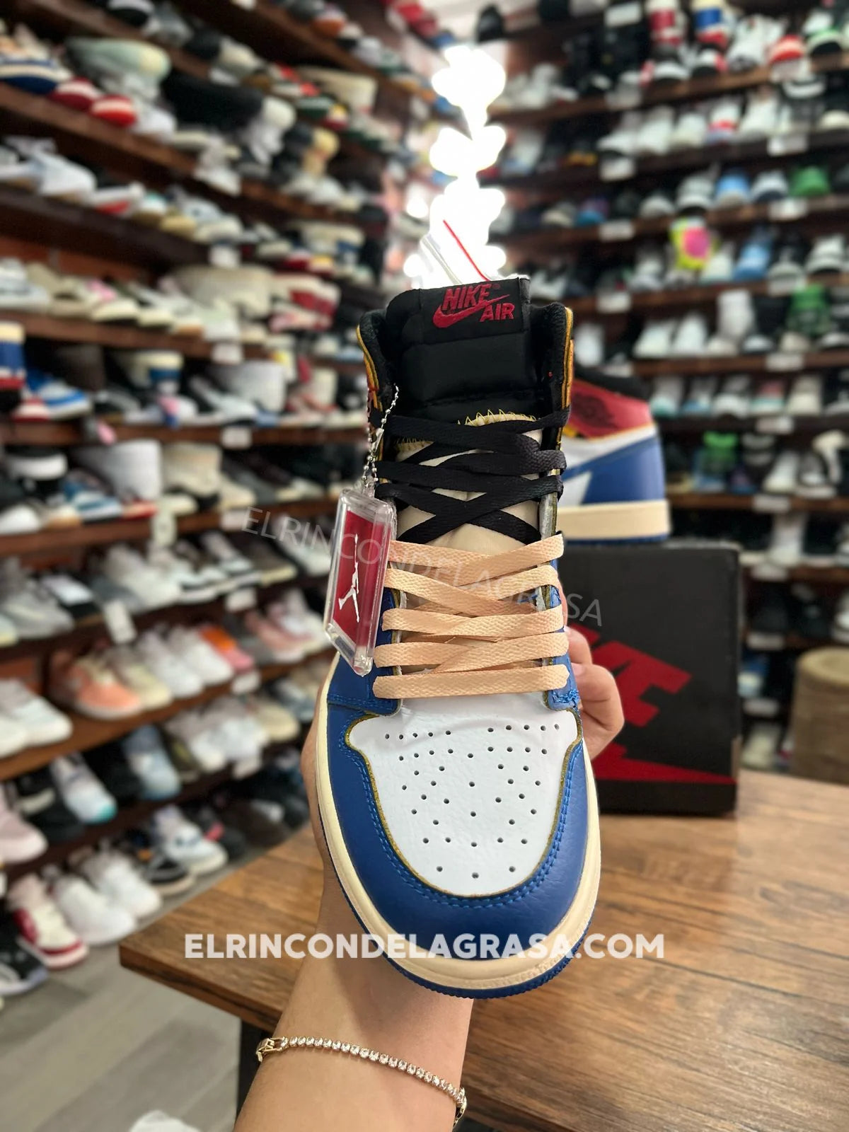 Jordan 1 Union LA Thunder Blue Sneakers