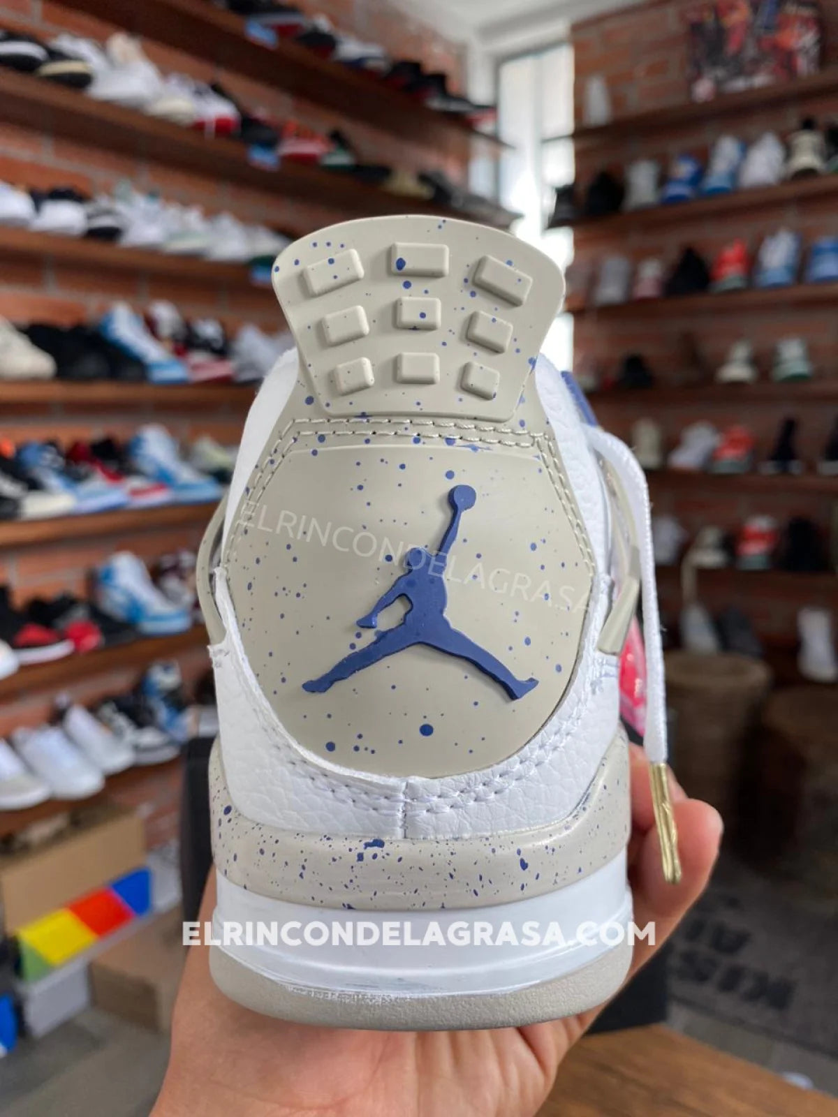 Jordan 4 Midnight Navy Sneakers