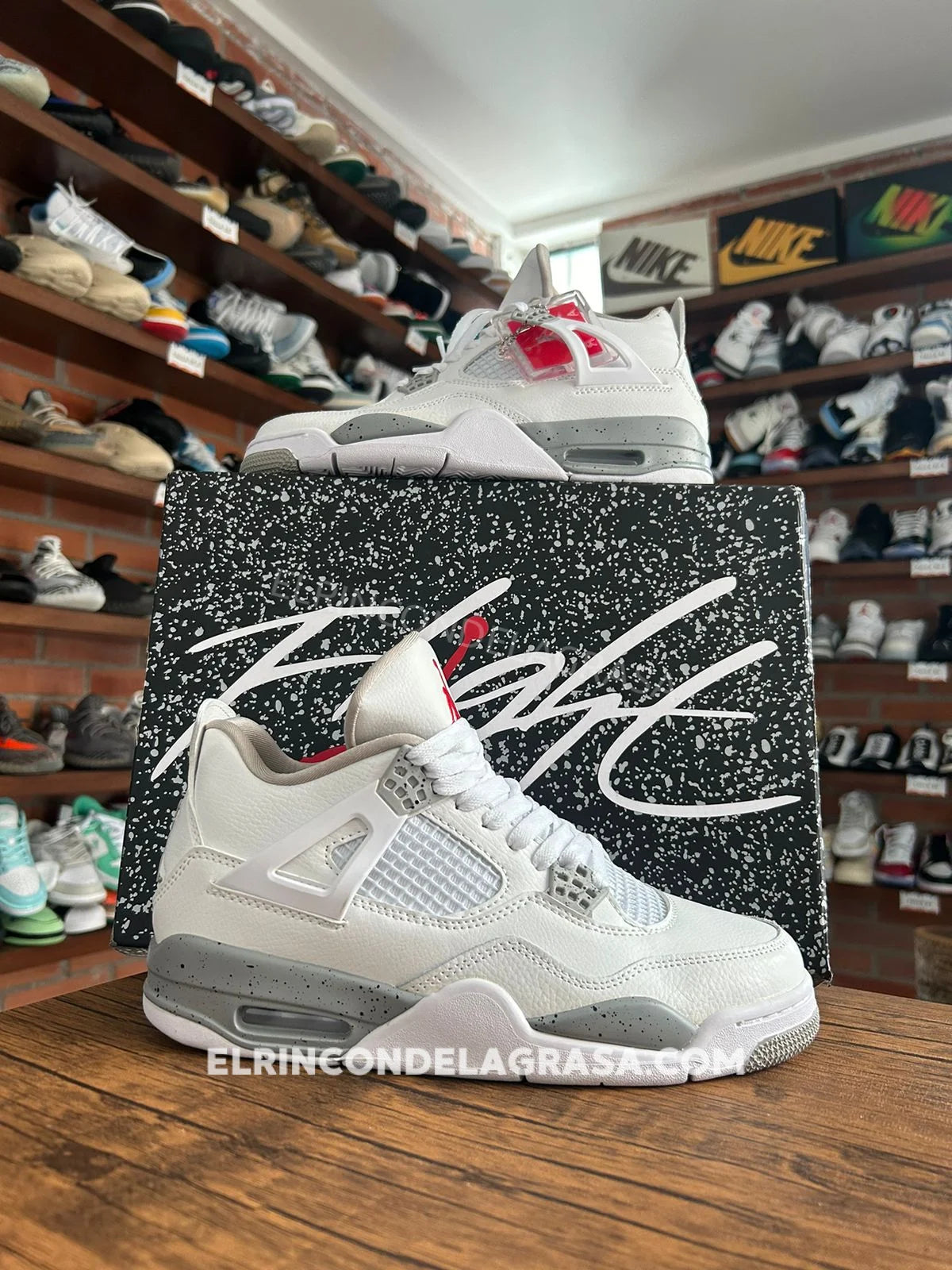 Imagenes de tenis jordan 4 on sale