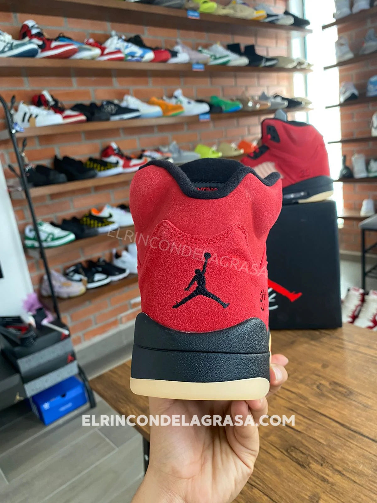 Jordan 5 Toro Bravo Sneakers