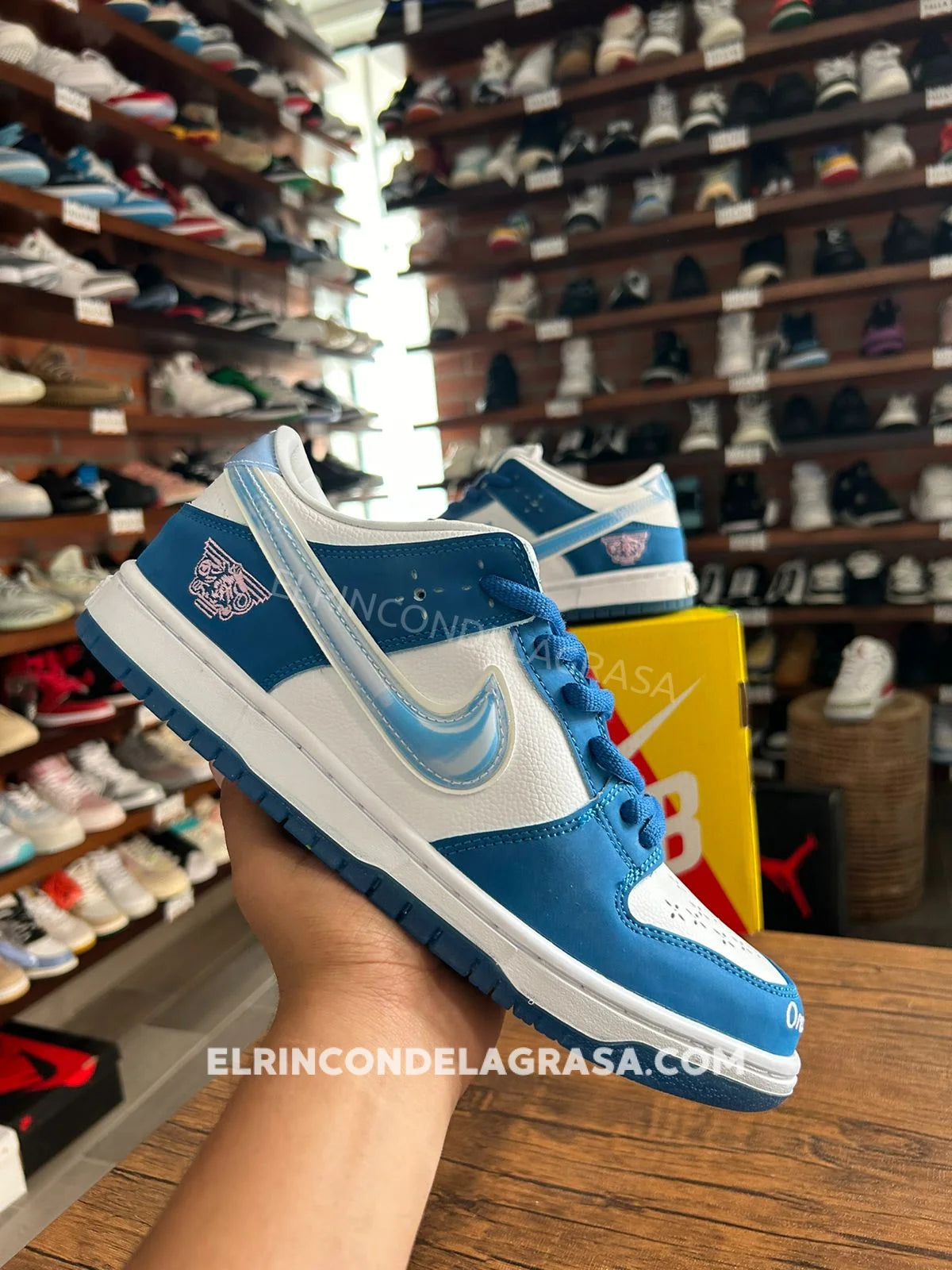 Nike Sb Dunk Born Sneakers