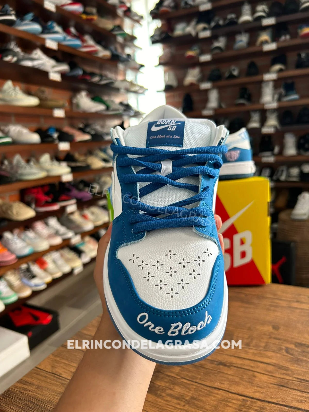 Nike Sb Dunk Born Sneakers