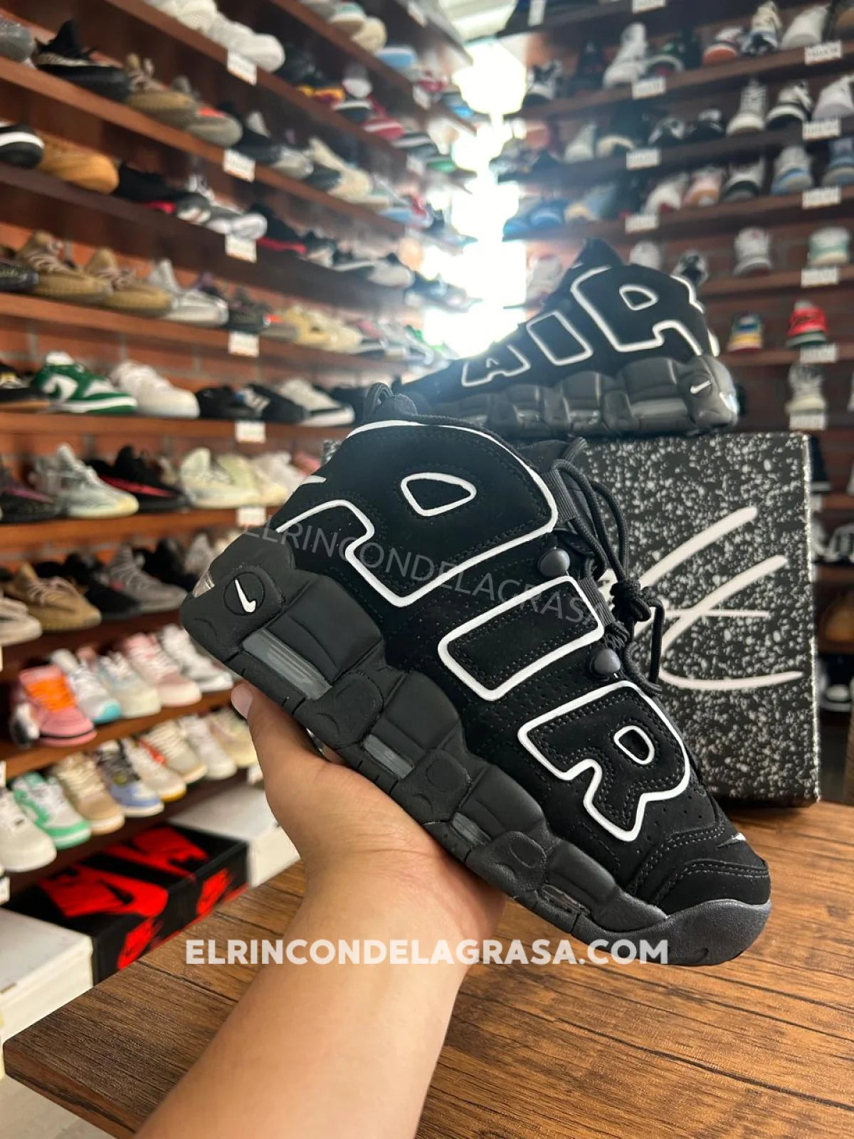 Nike Uptempo Black Sneakers