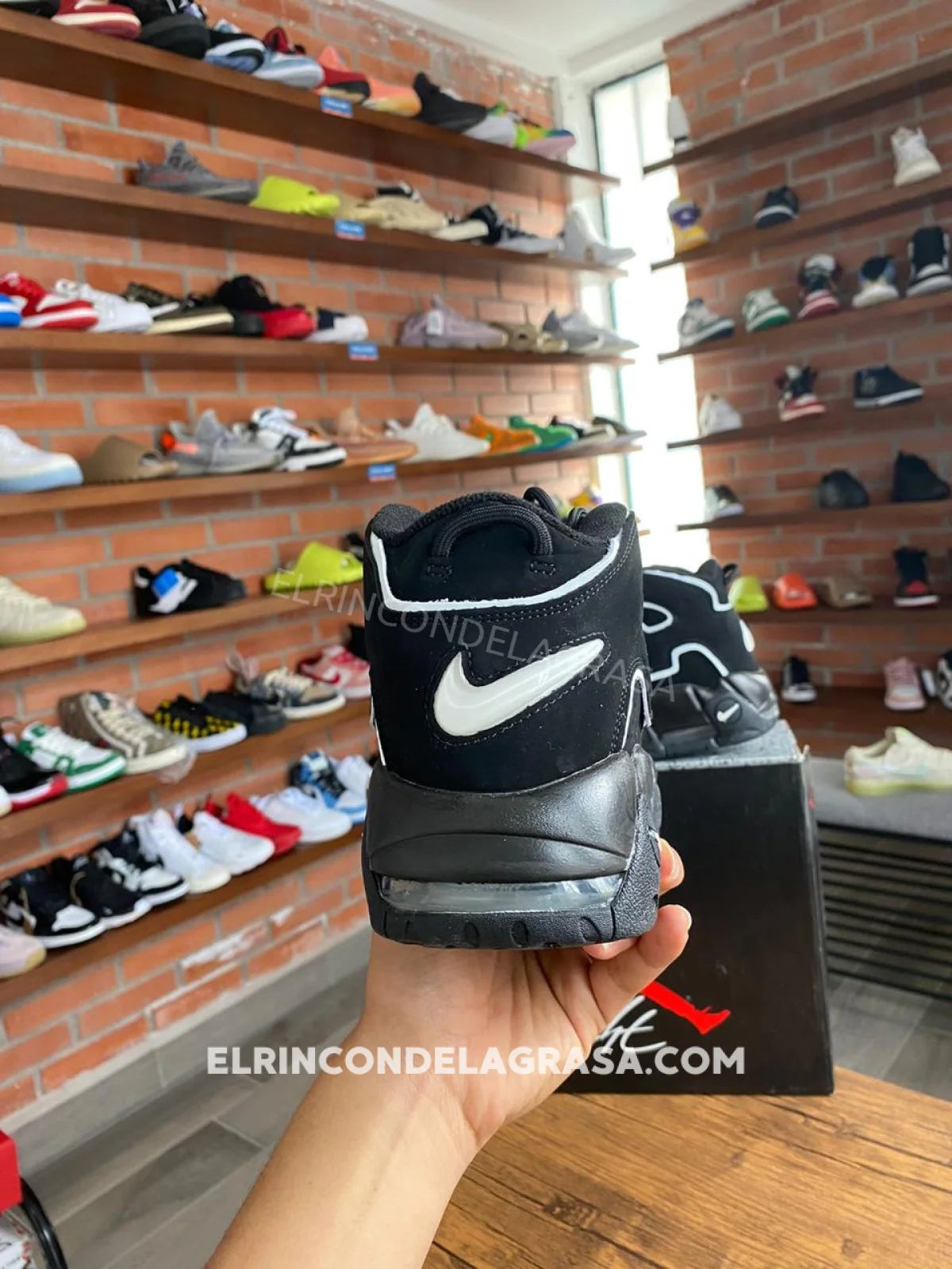 Pippen Negro Con Blanco Sneakers