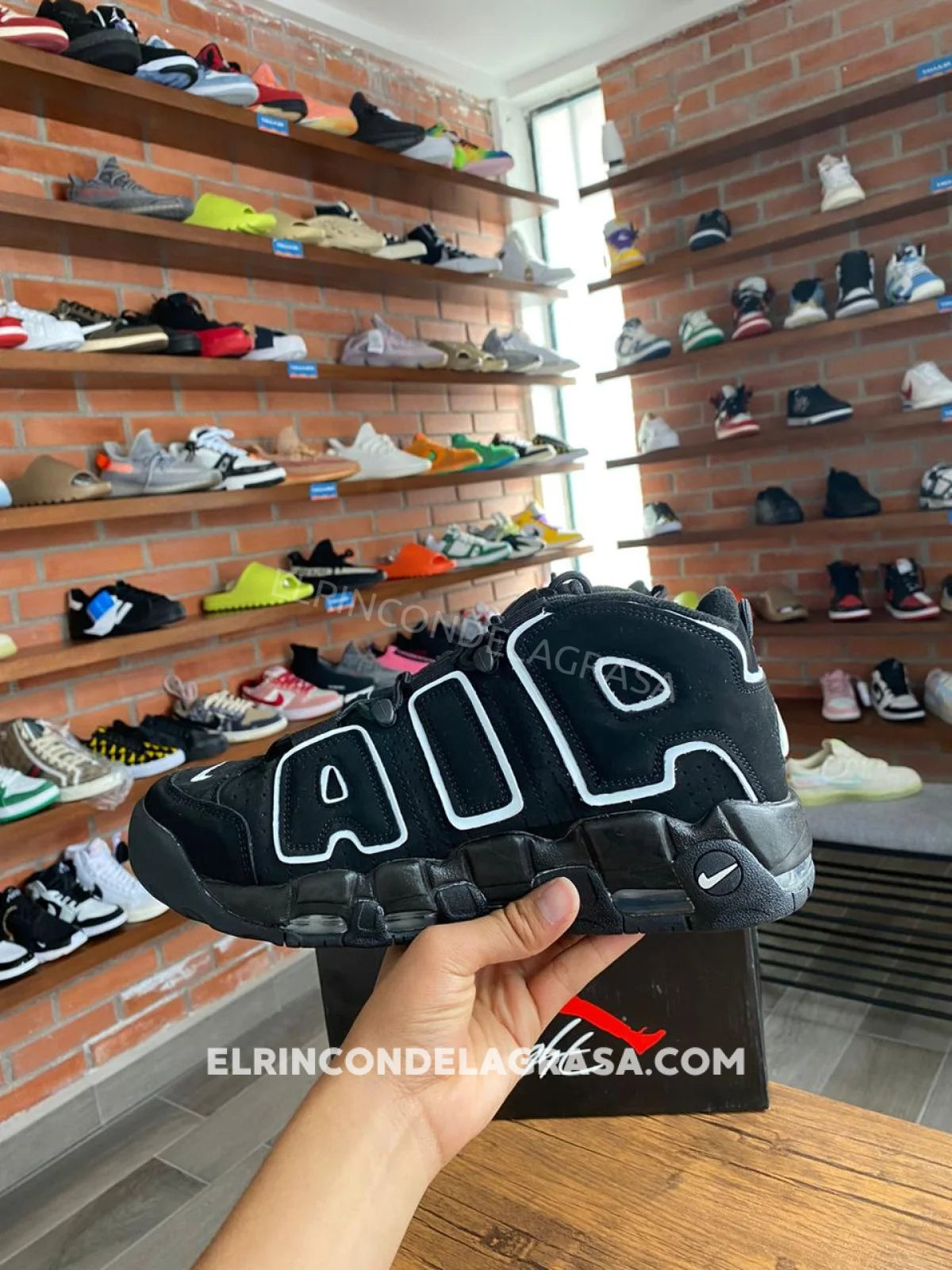 Pippen Negro Con Blanco Sneakers