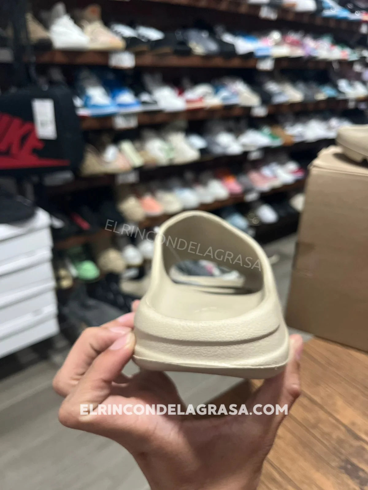Yeezy Slide Pure Sneakers