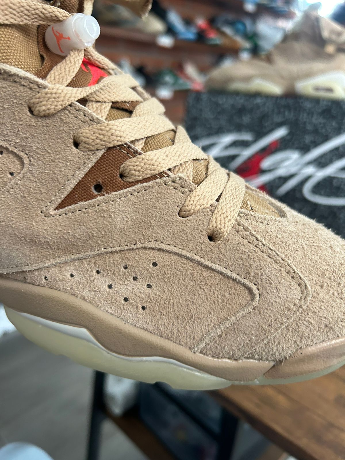 Jordan 6 Travis Scott Cafe