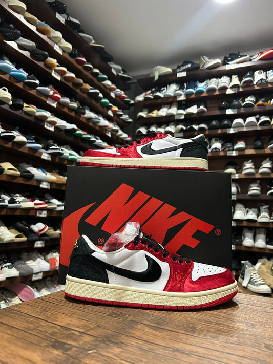 Jordan 1 Low Trophy Room