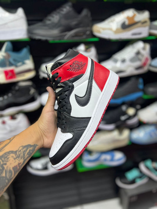 Jordan 1 Black Toe