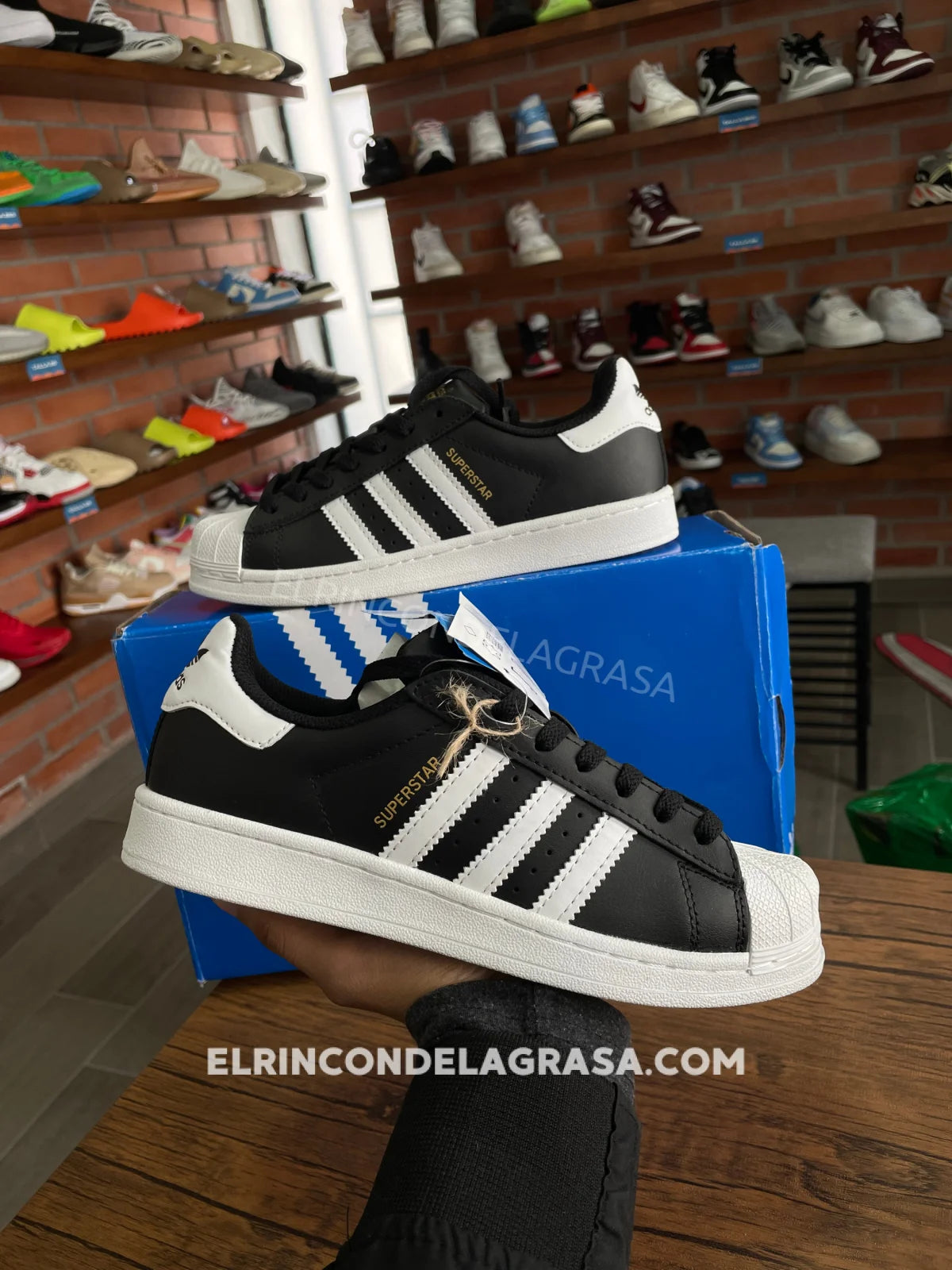 Adidas Superstar Clásico Negro Sneakers