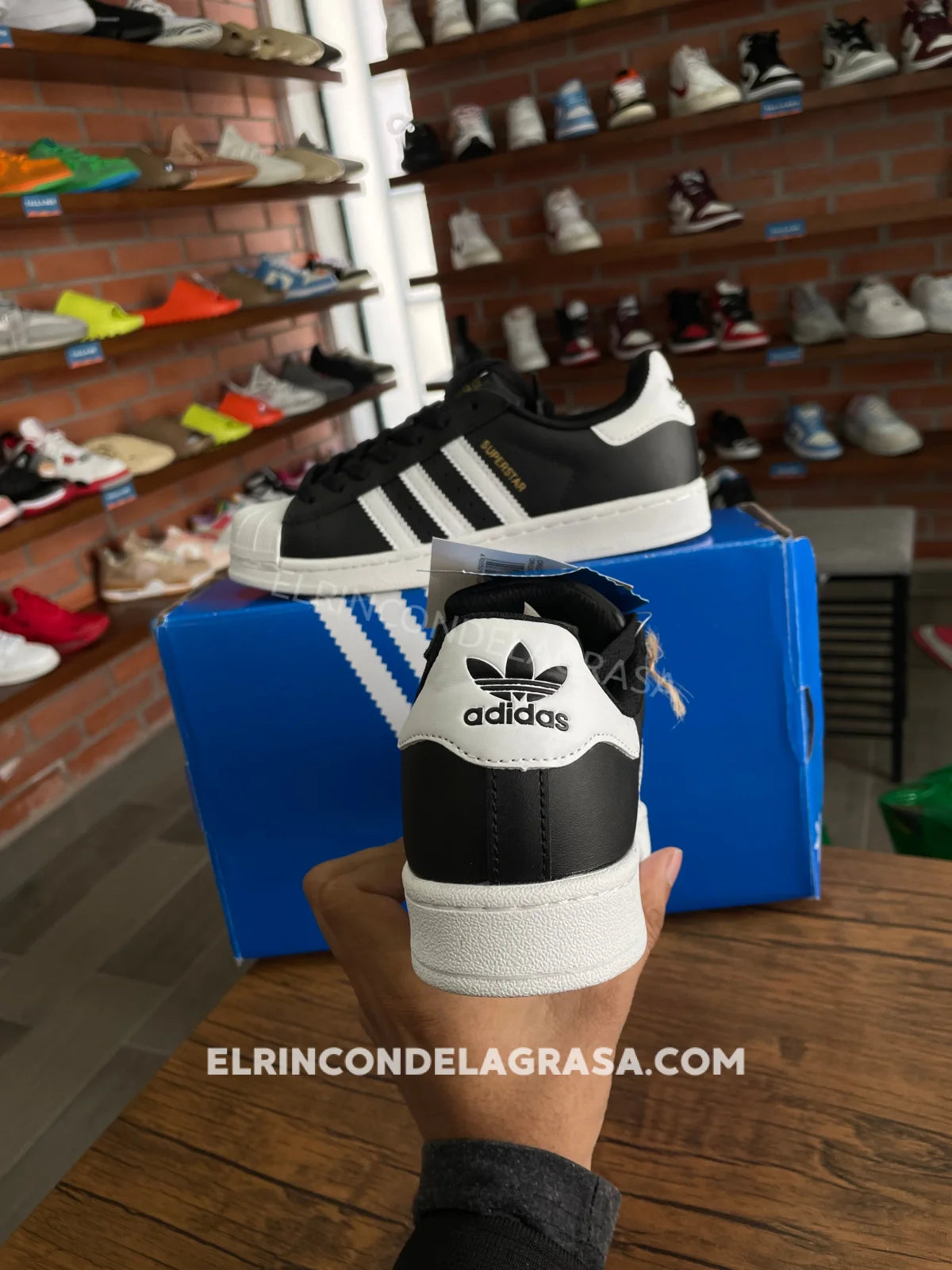 Adidas Superstar Clásico Negro Sneakers