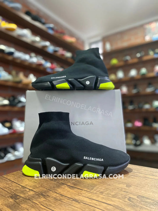 Balenciaga Speed Negro Con Amarillo Sneakers