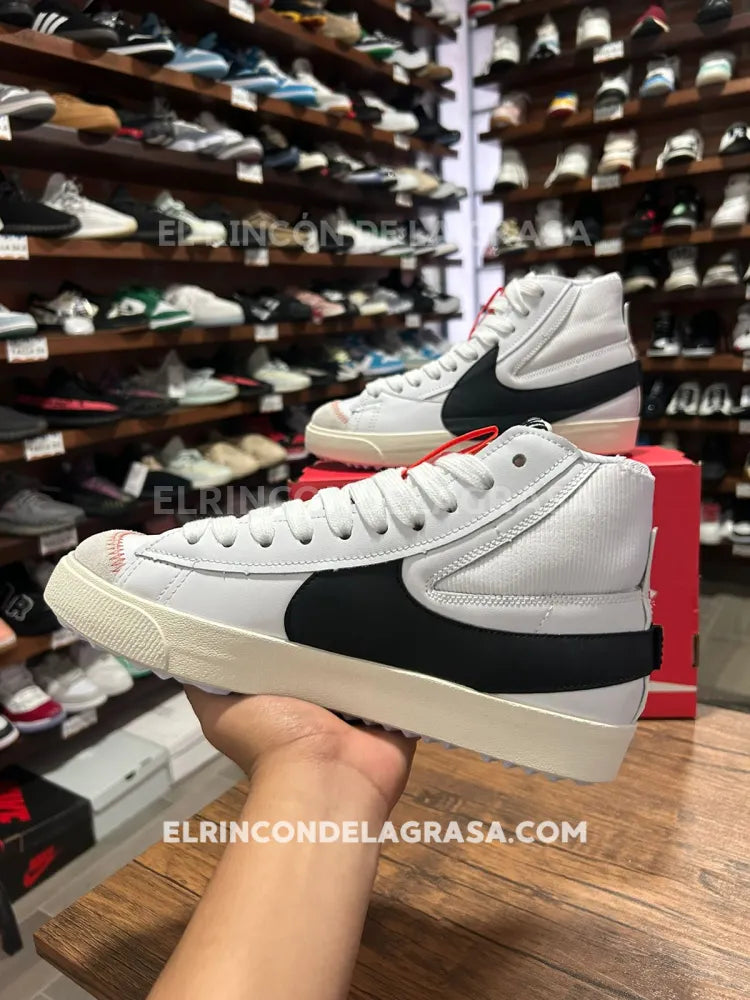 Blazer High Jumbo Sneakers