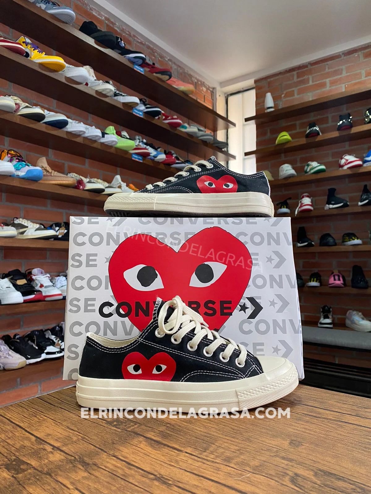 Converse Com Low Black Sneakers