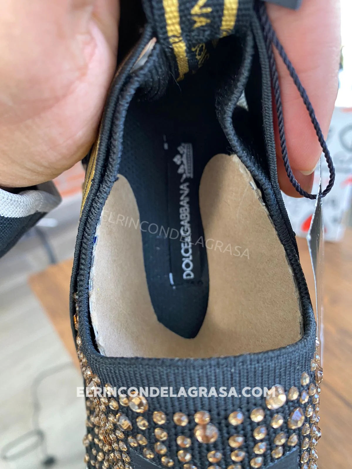 Dolce Gabbana Negro Con Lentejuelas Doradas Sneakers