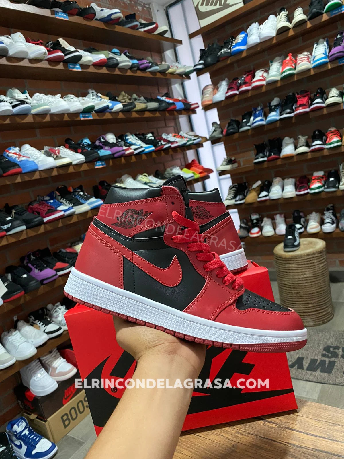 Jordan 1 Bred Reverse Sneakers