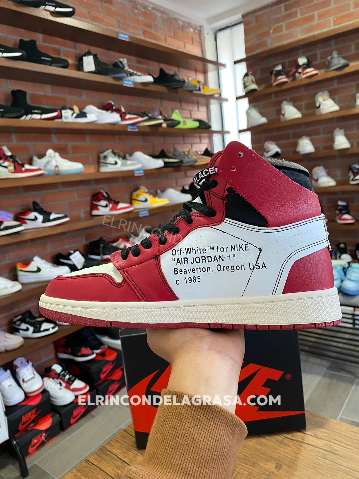 Jordan 1 Chicago Off White Sneakers