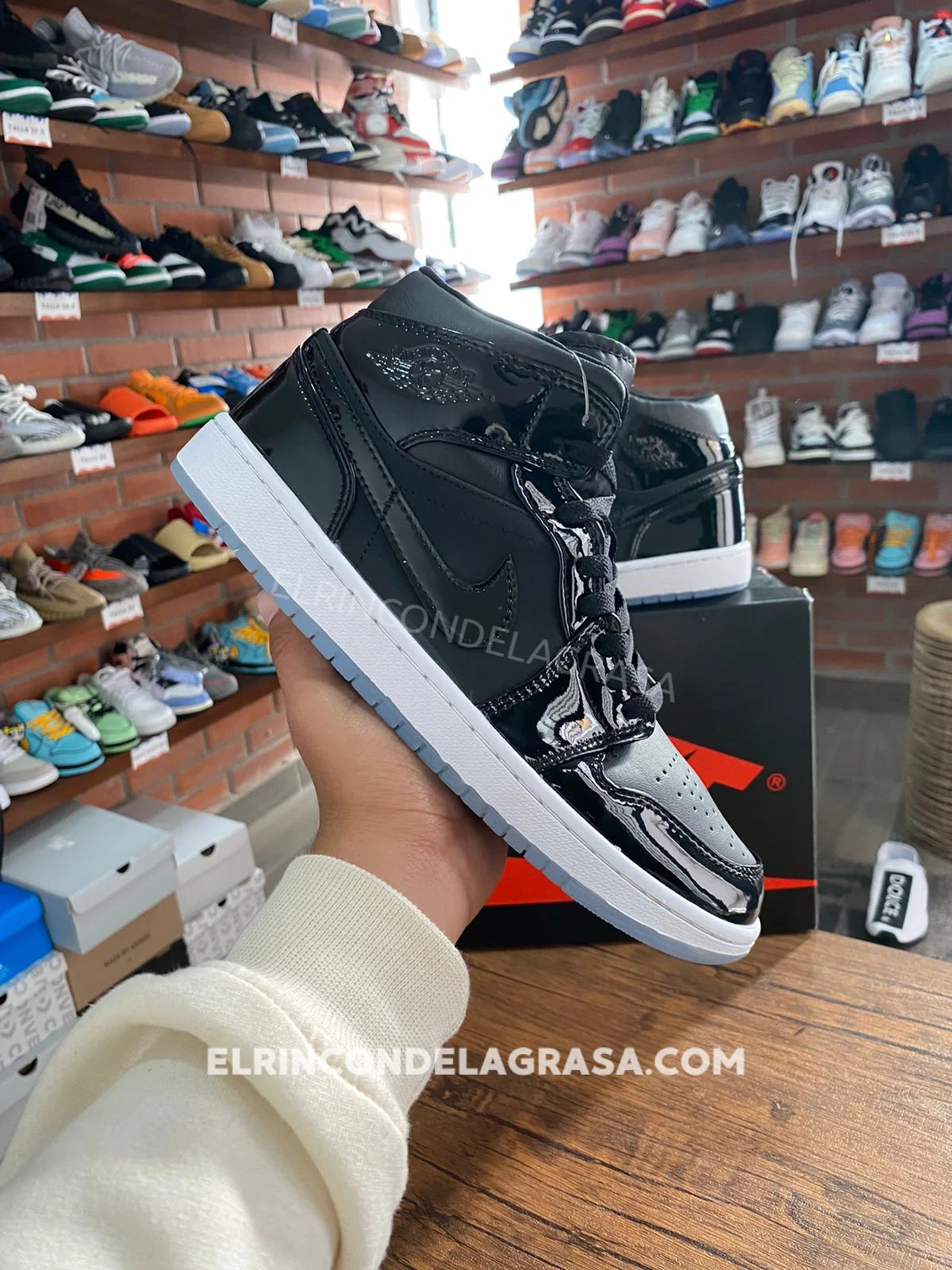 Jordan 1 Space Jam Sneakers