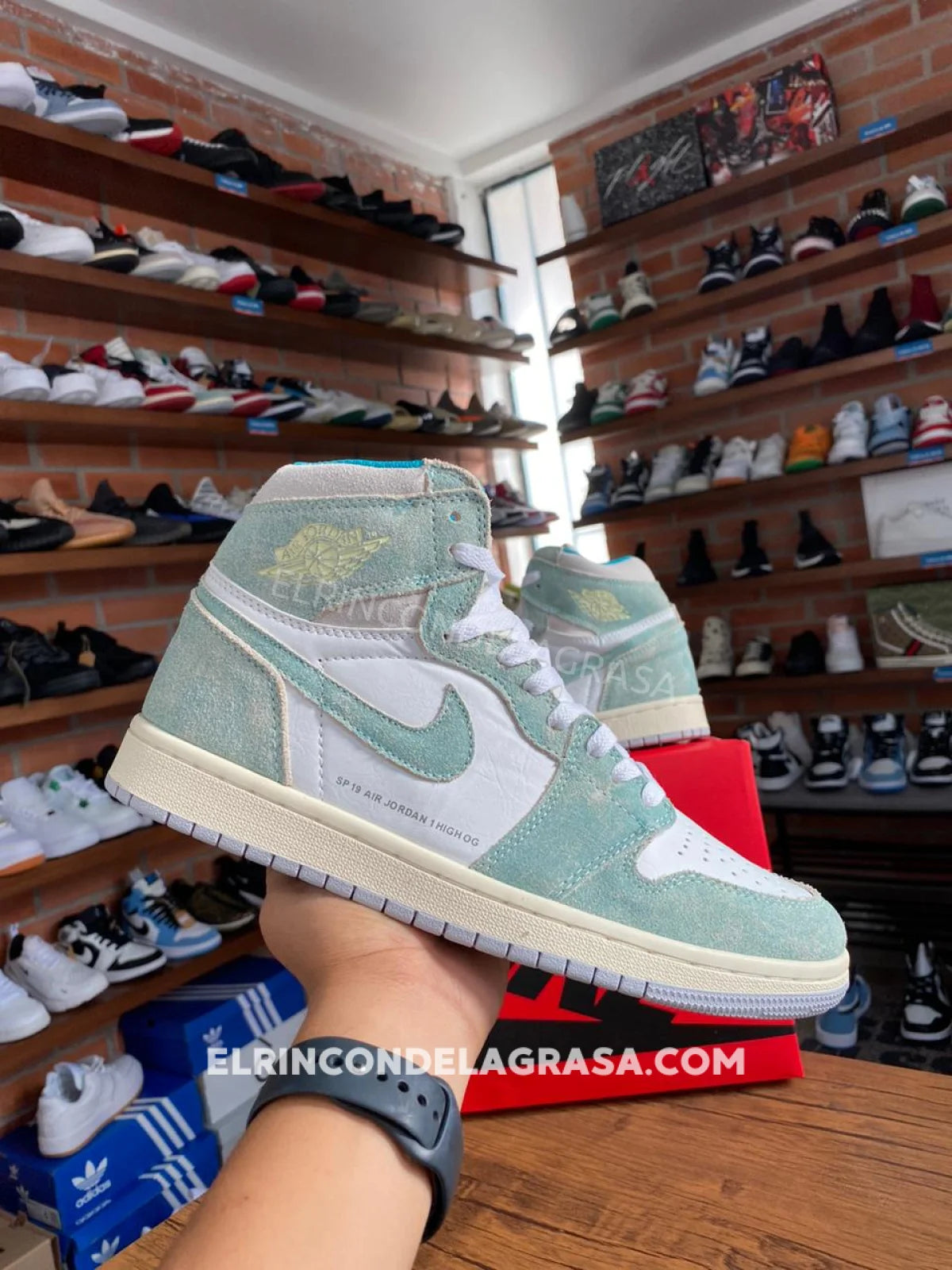 Green 1s jordan best sale