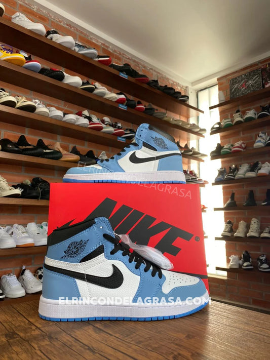 Jordan 1 Unc Sneakers