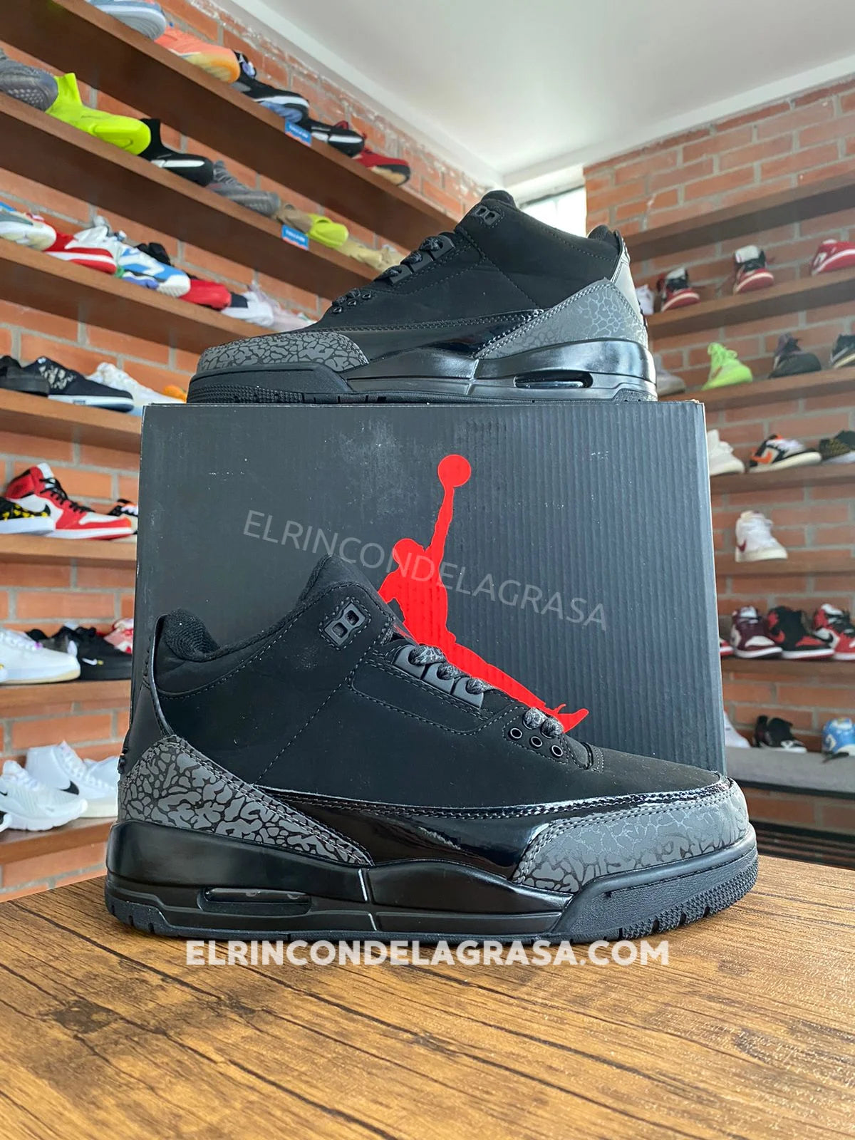 Jordan 3 Black Cat Sneakers