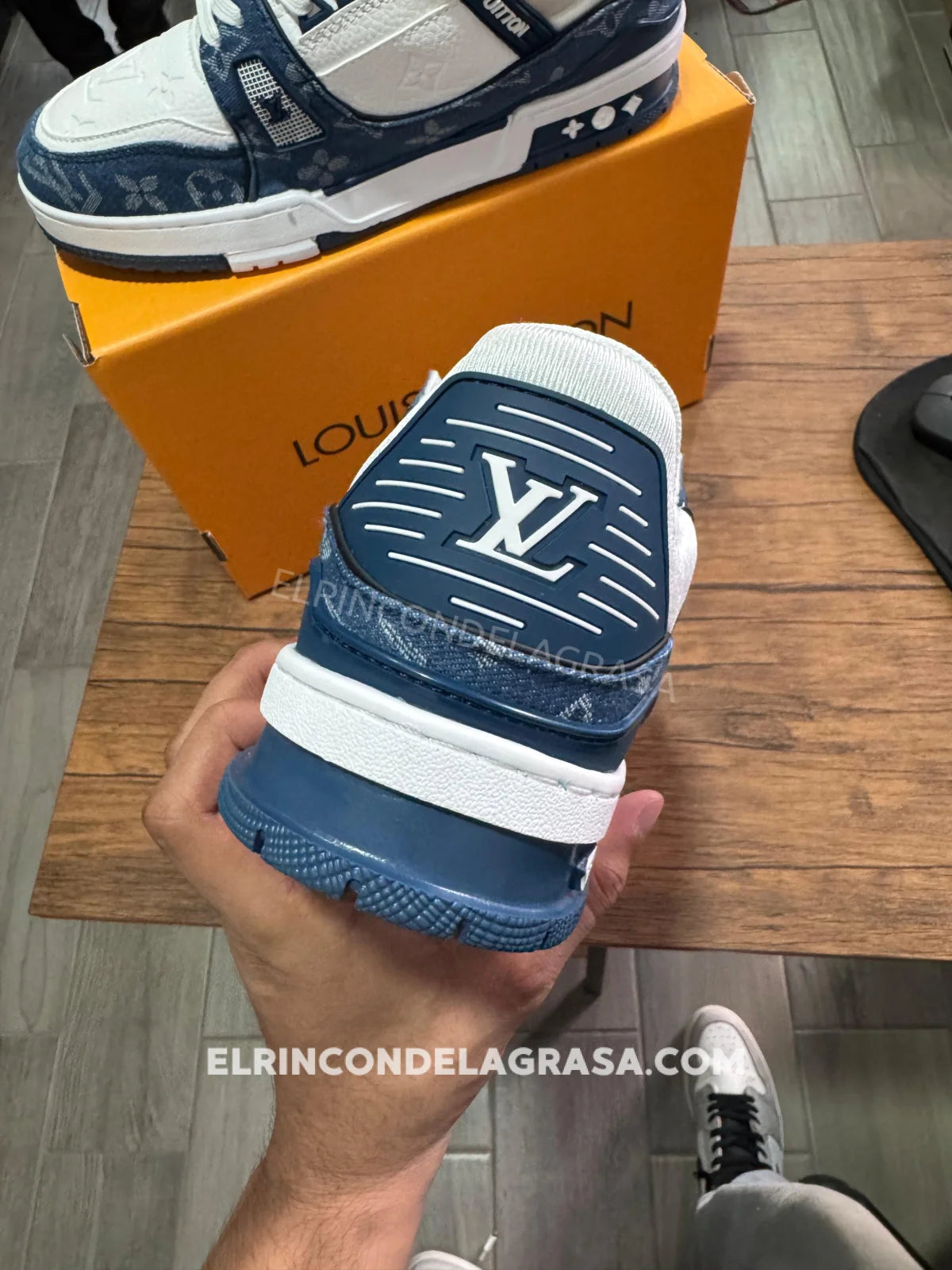 Loui Vuitton Trainer Blue Sneakers