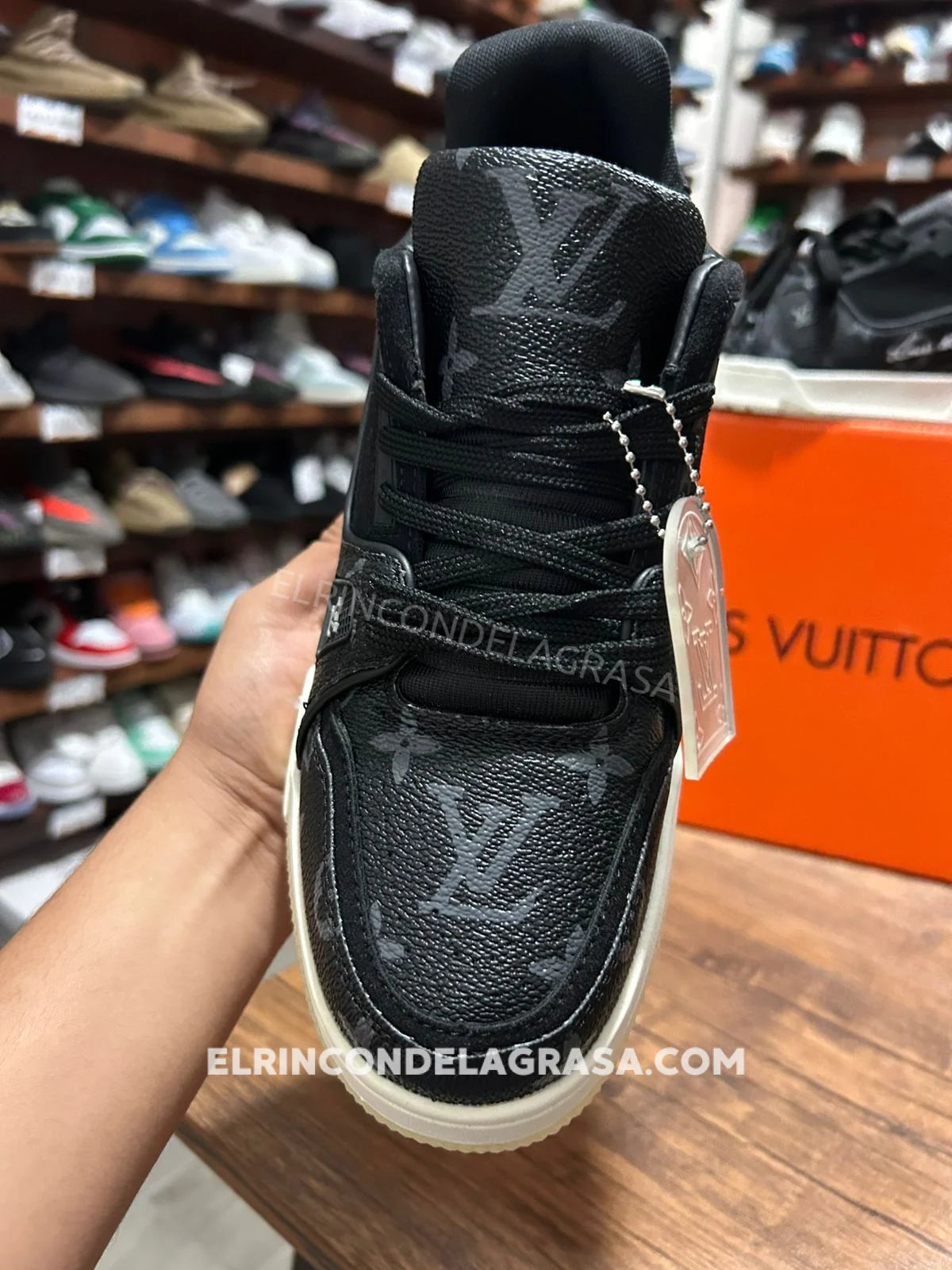 Louis Vuitton Trainner Monogram Sneakers