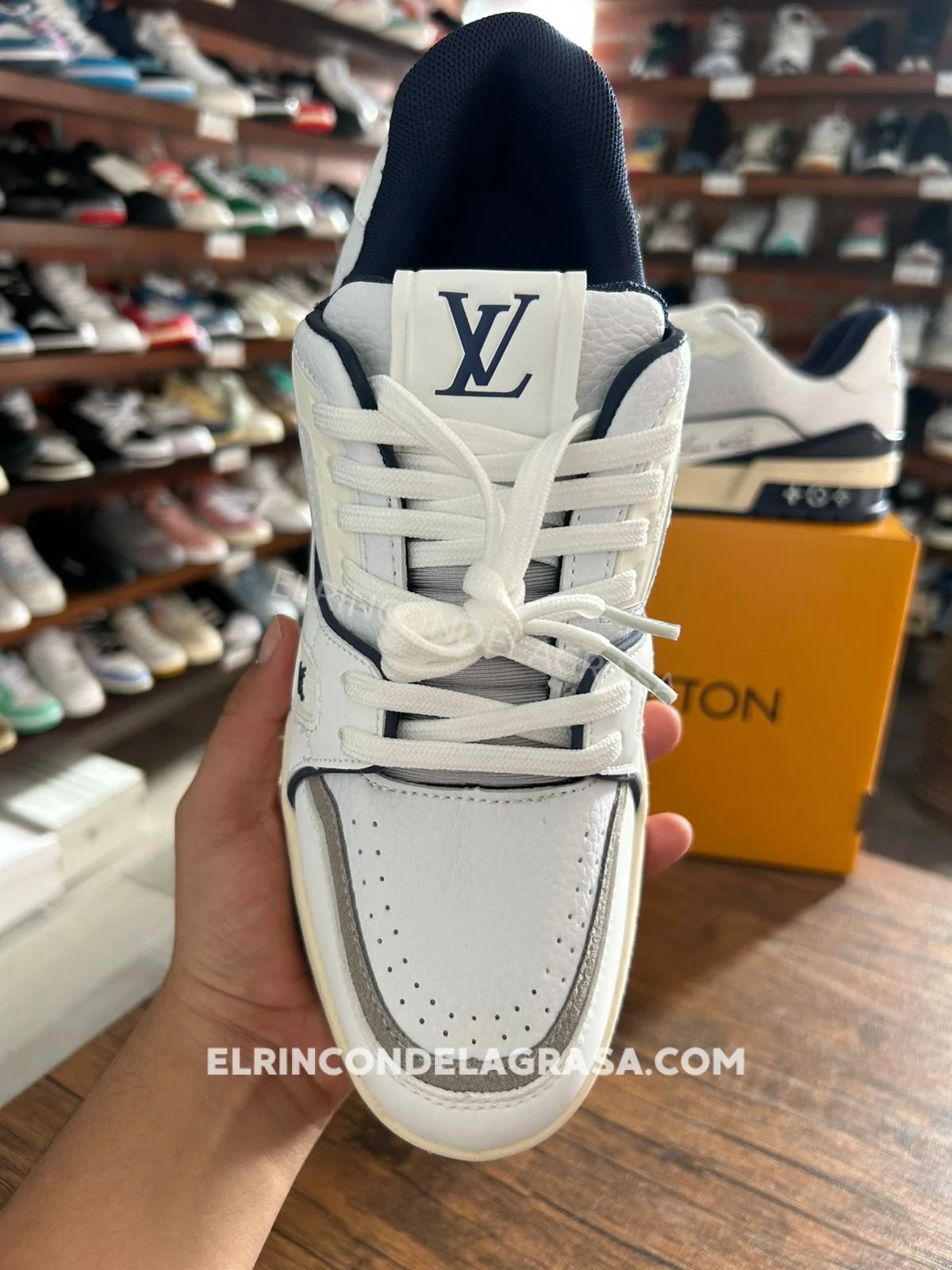 Louis Vuitton Trainner White Marine Sneakers