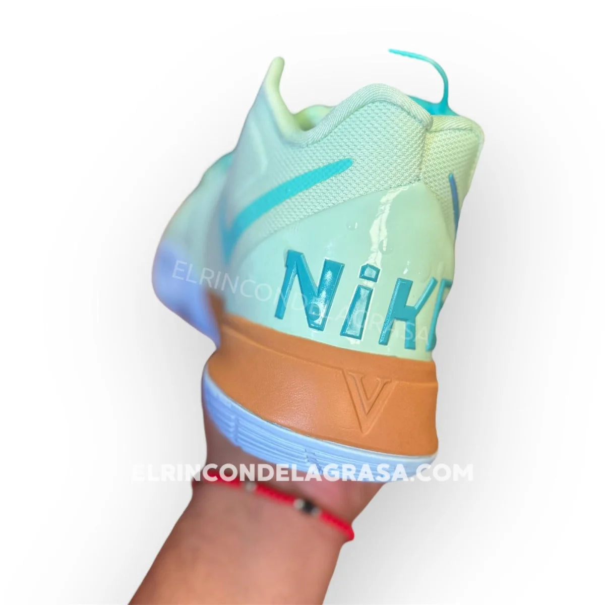 Nike Kyrie Calamardo Sneakers