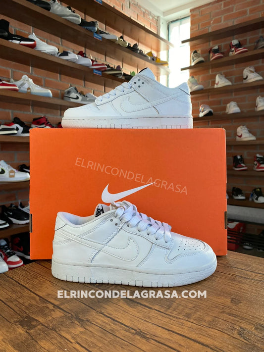 Nike Sb Dunk Blancos Sneakers