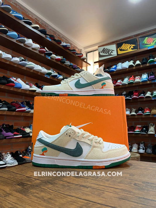 Nike Sb Dunk Jarritos Sneakers