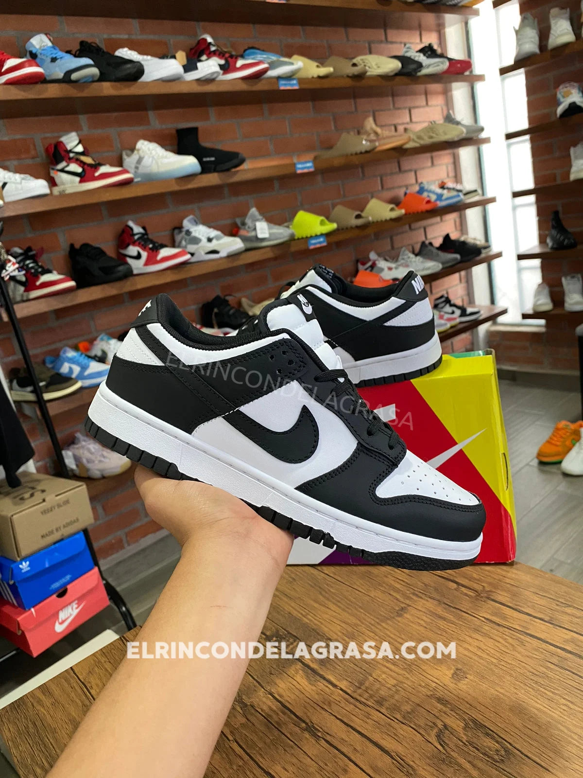 Nike Sb Panda Sneakers