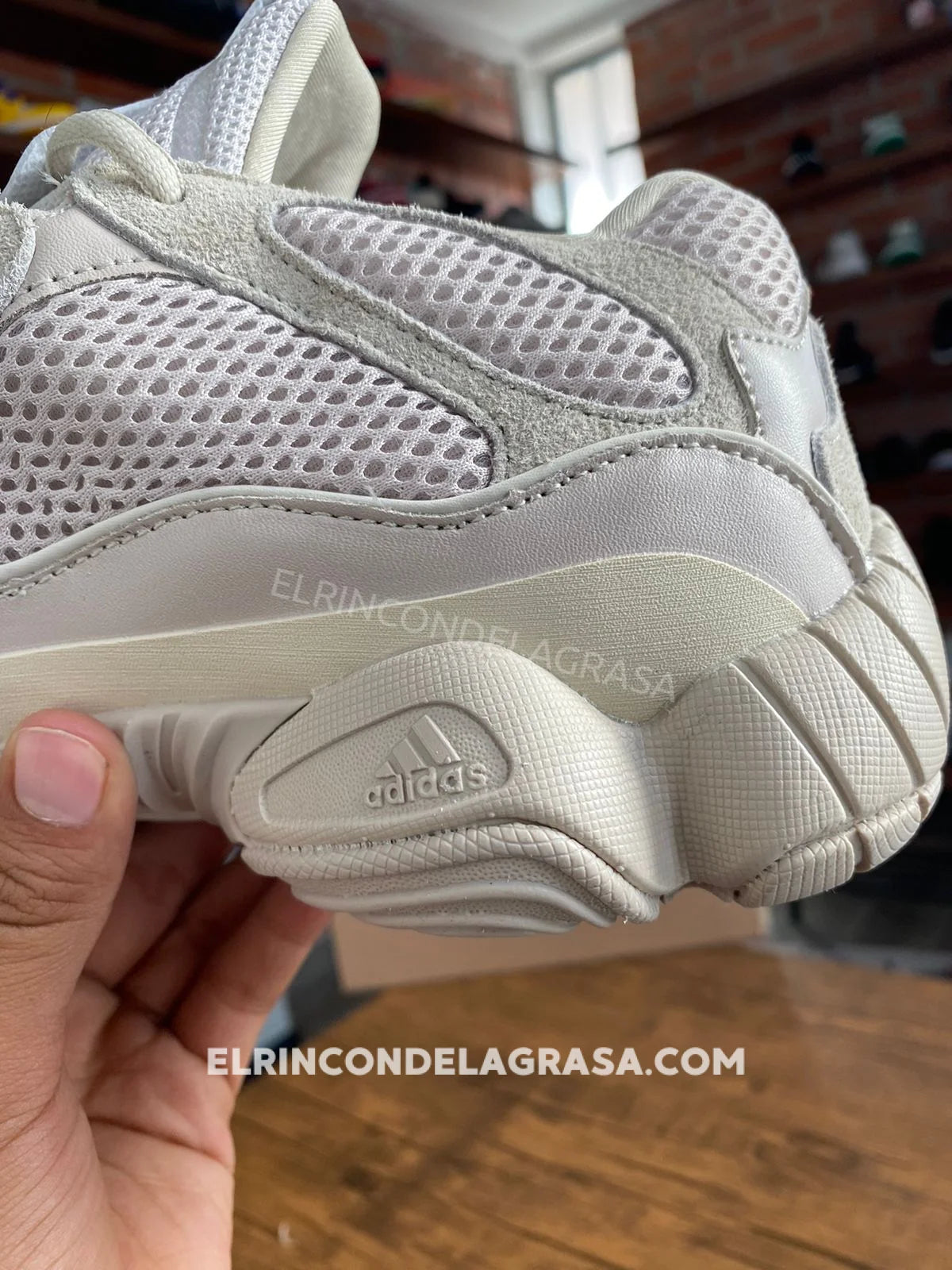 La yeezy 500 on sale