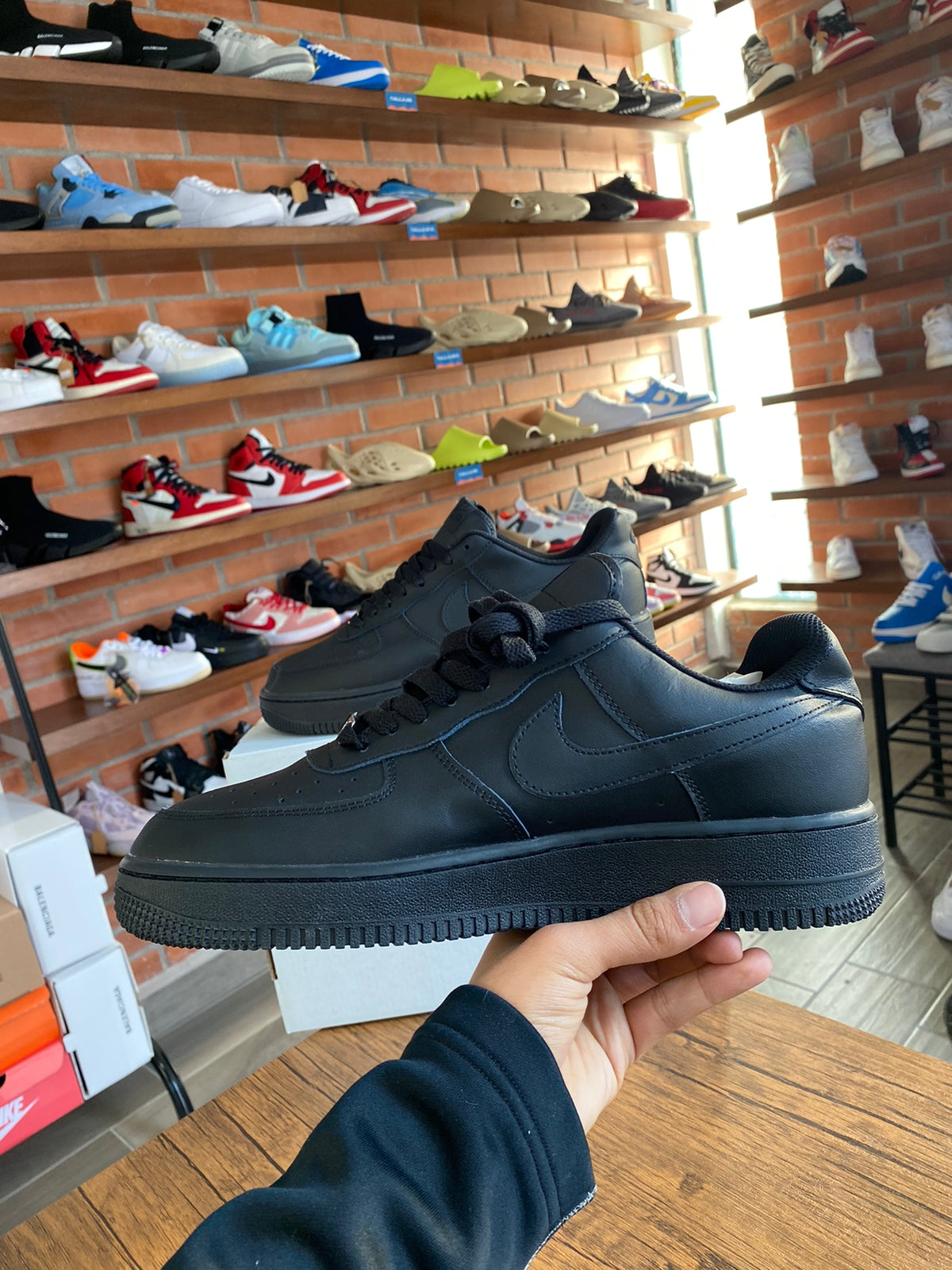 Air Force One Black Clasico