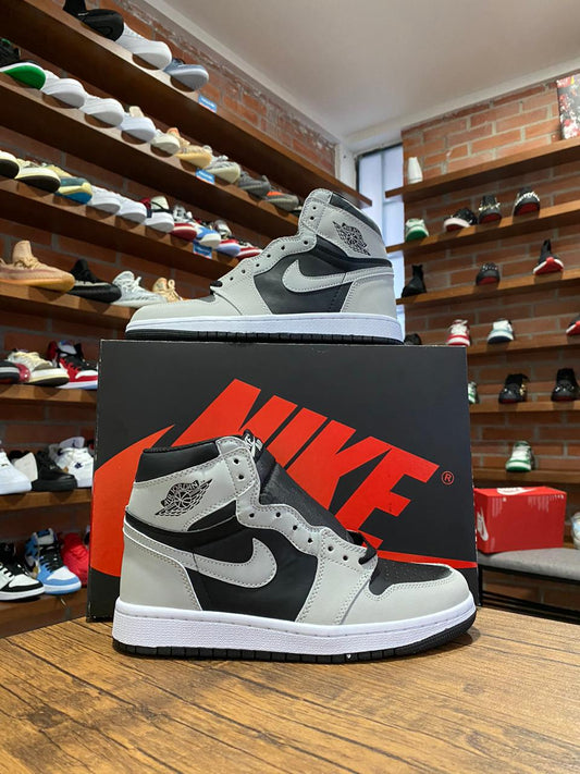 Jordan 1 Gris