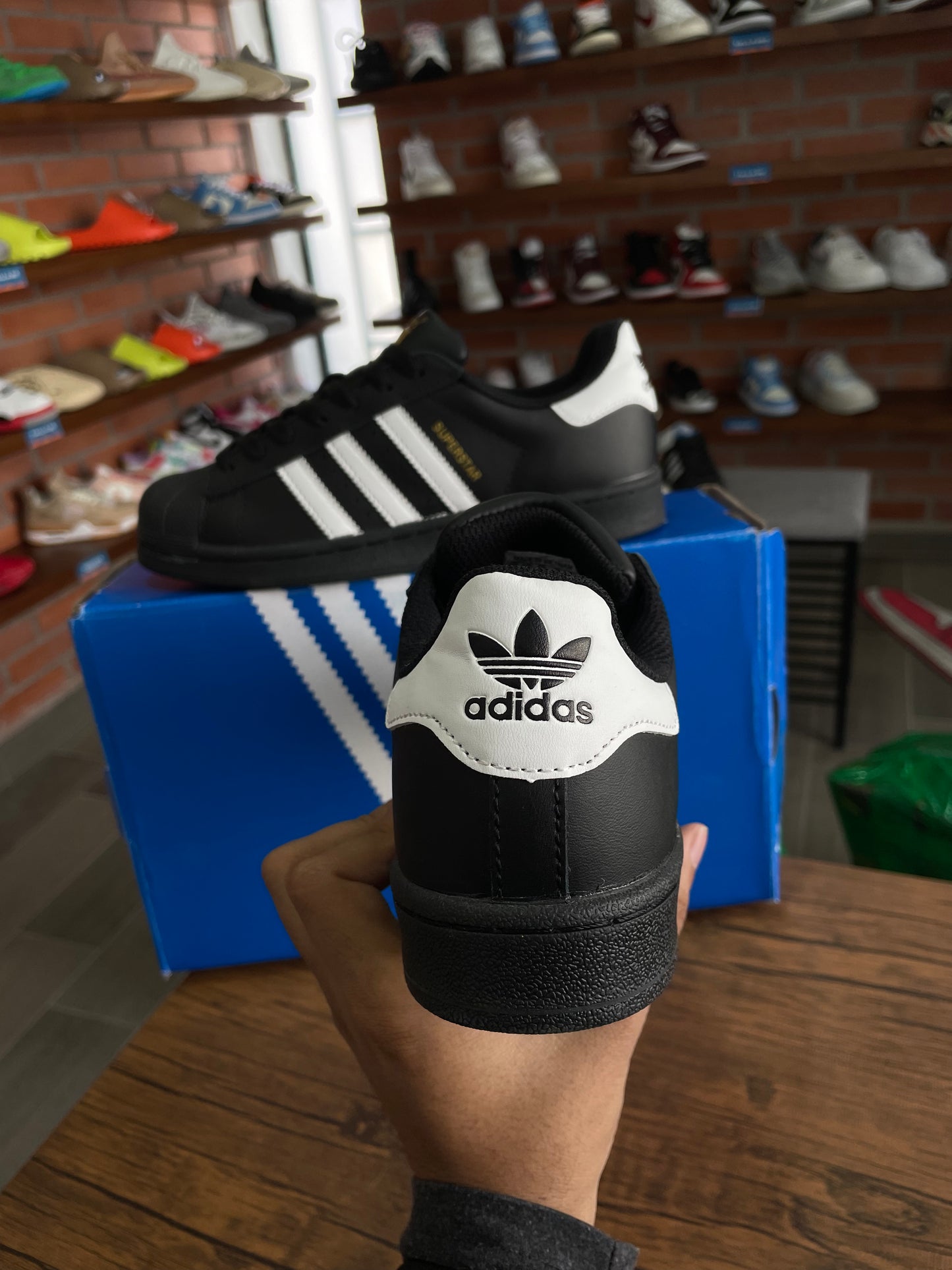 Adidas Superstar Clásico