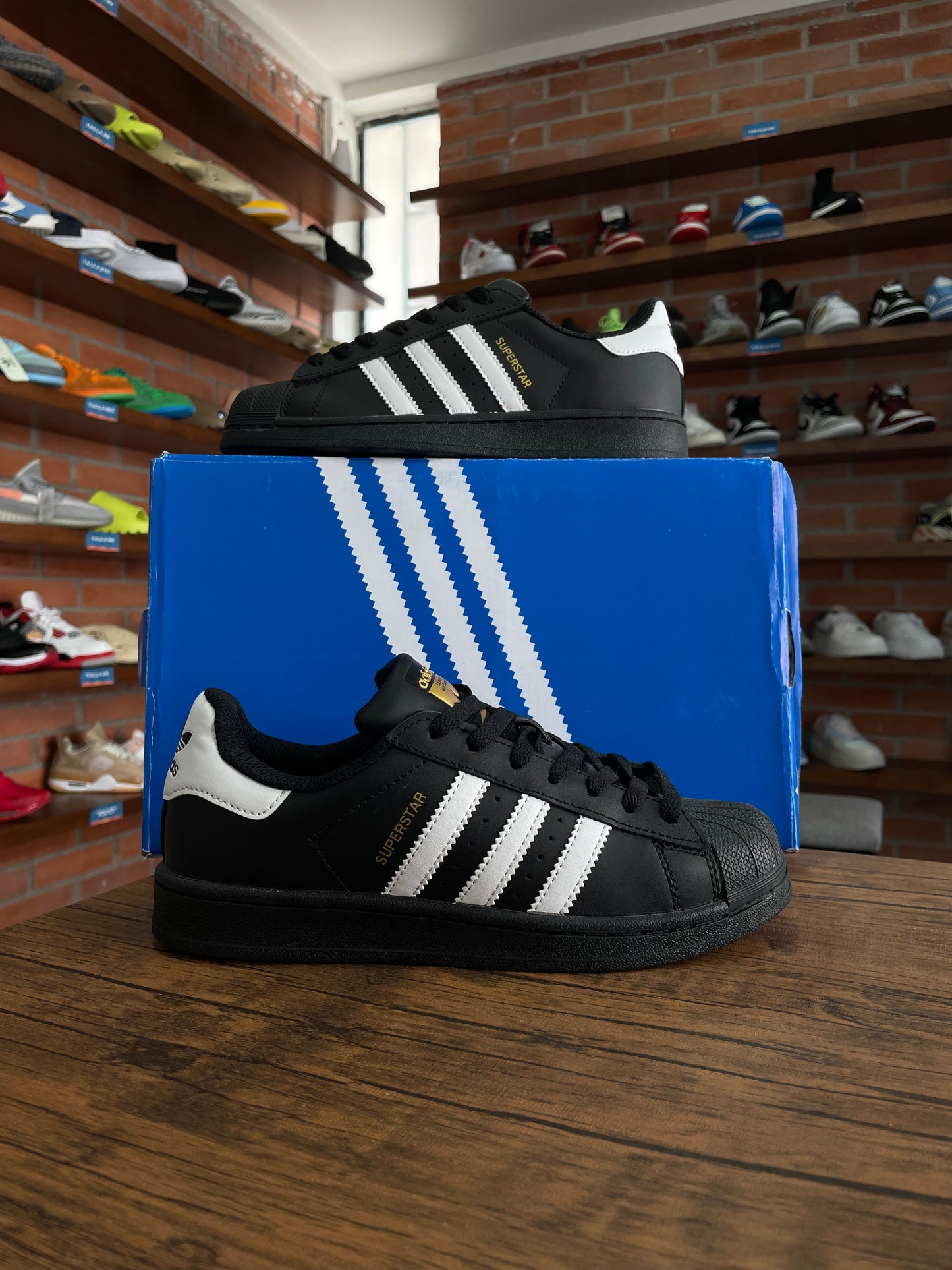 Adidas Superstar Clásico